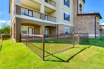 Available fenced in yard - (ask for details)!